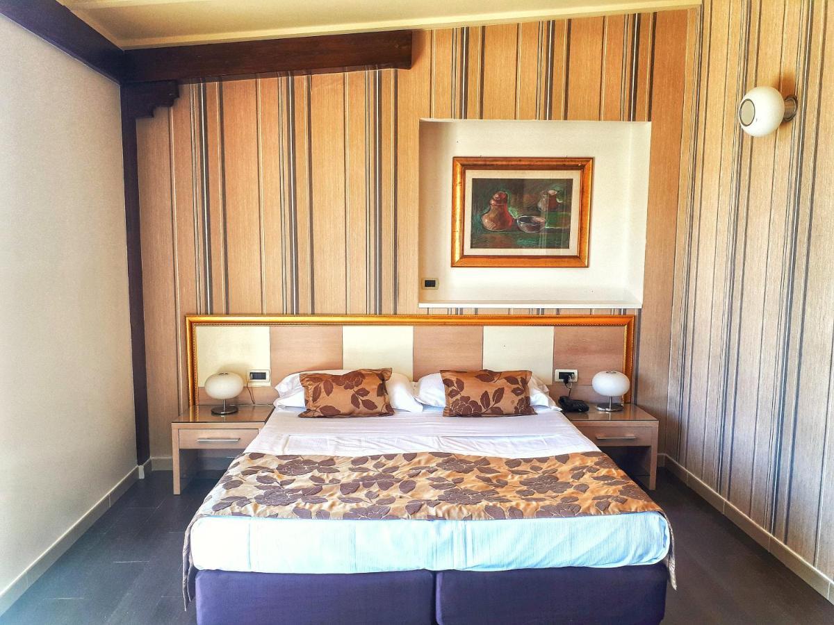 Hotel Le Chevalier Taormina Luaran gambar