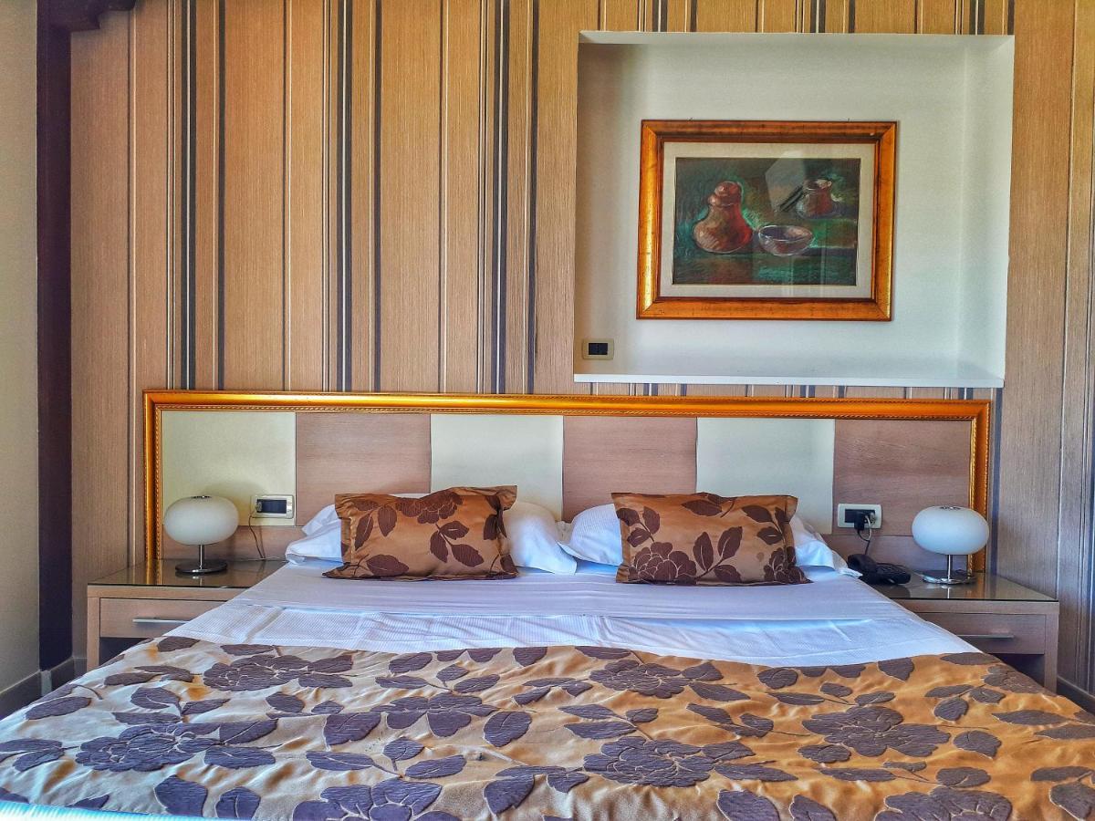 Hotel Le Chevalier Taormina Luaran gambar